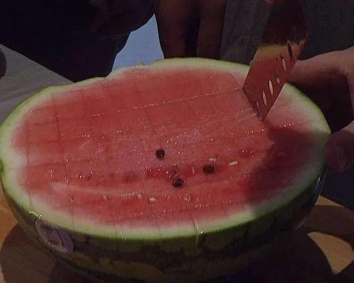 沙头周围吃瓜群众,围观群众热议焦点事件